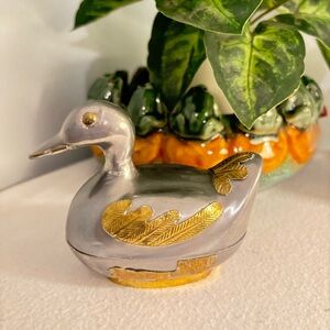 VINTAGE PEWTER WITH BRASS ACCENTS DUCK BOX MADE OF HEAVY PEWTER IN HONG KONG